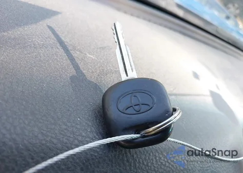 2006 Toyota Tacoma Base V6 from USA, damaged, VIN 3TMLU42N36M006754